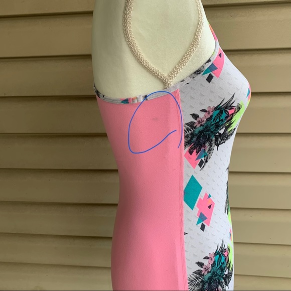 •Ivivva• Girls Racerback Athletic tank - Size 14 - Picture 6 of 7